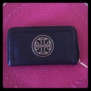 Tory Burch Amanda Wallet